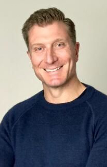 Simon Pryce